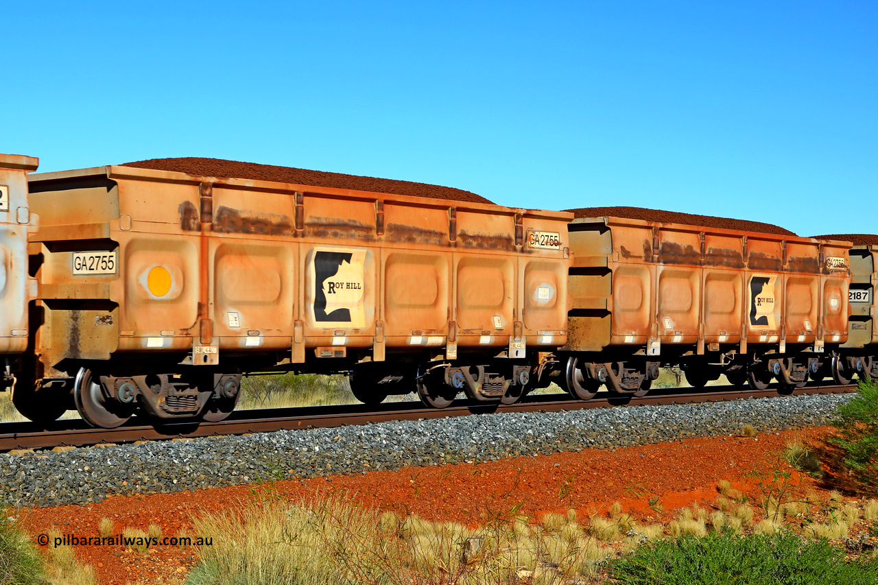 250501 0352
At the 88.448 km, just south of HPPL crossing loop on the Roy Hill line, loaded Roy Hill waggon pair GA 2755 - GA 2756, built in China by CSR Yangtze as an CCK138 model ore waggon. May 1, 2025.
Keywords: GA-type;GA2755-GA2756;CSR-Yangtze;CCK138;