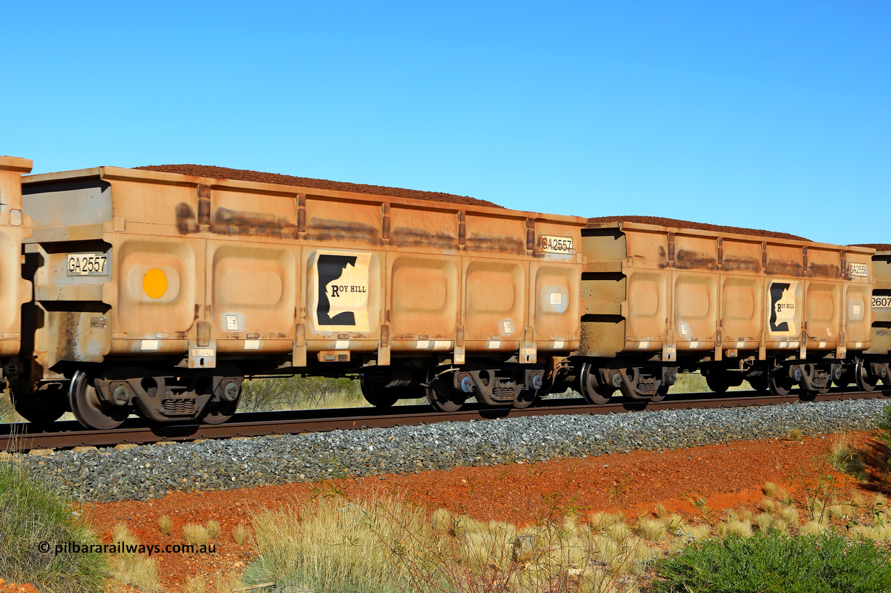 250501 0419
At the 88.448 km, just south of HPPL crossing loop on the Roy Hill line, loaded Roy Hill waggon pair GA 2557 - GA 2558, built in China by CSR Yangtze as an CCK138 model ore waggon. May 1, 2025.
Keywords: GA-type;GA2557-GA2558;CSR-Yangtze;CCK138