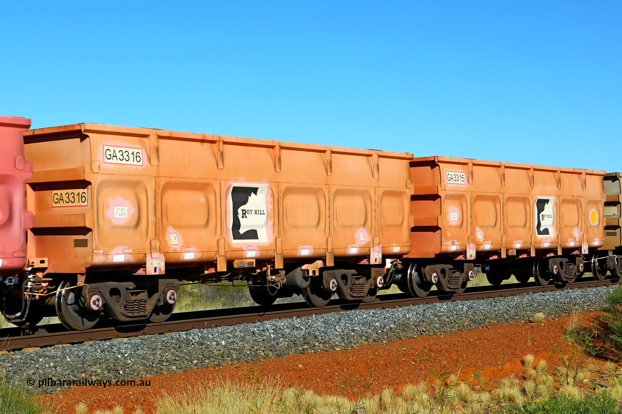 250501 0445
At the 88.448 km, just south of HPPL crossing loop on the Roy Hill line, empty Roy Hill waggon pair GA 3315 - GA 3316, built in China by CRRC Yangtze as an CCK138 model ore waggon in Breast Cancer Awareness pink livery. May 1, 2025.
Keywords: GA-type;GA3315-GA3316;CRRC-Yangtze;CCK138;