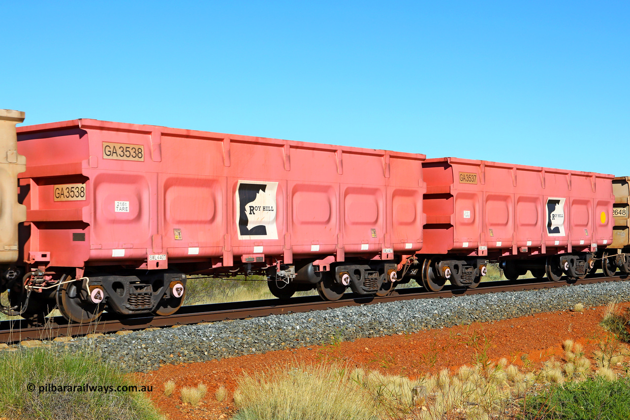 250501 0463
At the 88.448 km, just south of HPPL crossing loop on the Roy Hill line, empty Roy Hill waggon pair GA 3537 - GA 3538, built in China by CRRC Yangtze as an CCK138 model ore waggon in Breast Cancer Awareness pink livery. May 1, 2025.
Keywords: GA-type;GA3537-GA3538;CRRC-Yangtze;CCK138;