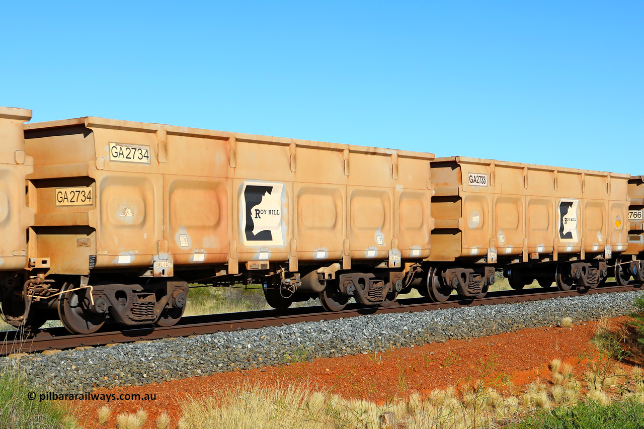 250501 0520
At the 88.448 km, just south of HPPL crossing loop on the Roy Hill line, empty Roy Hill waggon pair GA 2733 - GA 2734, built in China by CSR Yangtze as an CCK138 model ore waggon. May 1, 2025.
Keywords: GA-type;GA2733-GA2734;CSR-Yangtze;CCK138;