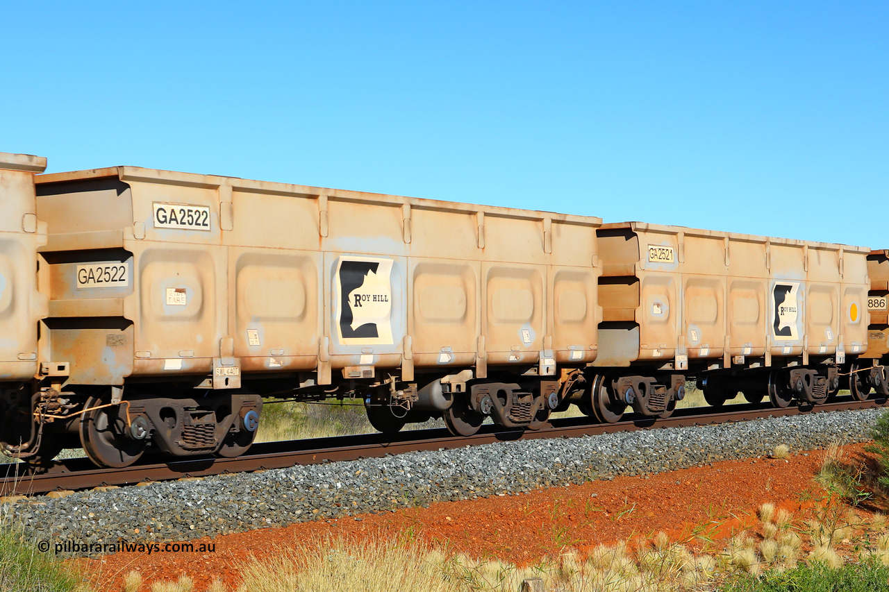 250501 0527
At the 88.448 km, just south of HPPL crossing loop on the Roy Hill line, empty Roy Hill waggon pair GA 2521 - GA 2522, built in China by CSR Yangtze as an CCK138 model ore waggon. May 1, 2025.
Keywords: GA-type;GA2521-GA2522;CSR-Yangtze;CCK138;