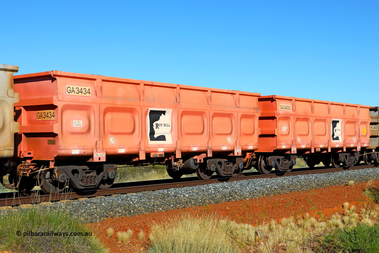 250501 0531
At the 88.448 km, just south of HPPL crossing loop on the Roy Hill line, empty Roy Hill waggon pair GA 3433 - GA 3434, built in China by CRRC Yangtze as an CCK138 model ore waggon in Breast Cancer Awareness pink livery. May 1, 2025
Keywords: GA-type;GA3433-GA3434;CRRC-Yangtze;CCK138;