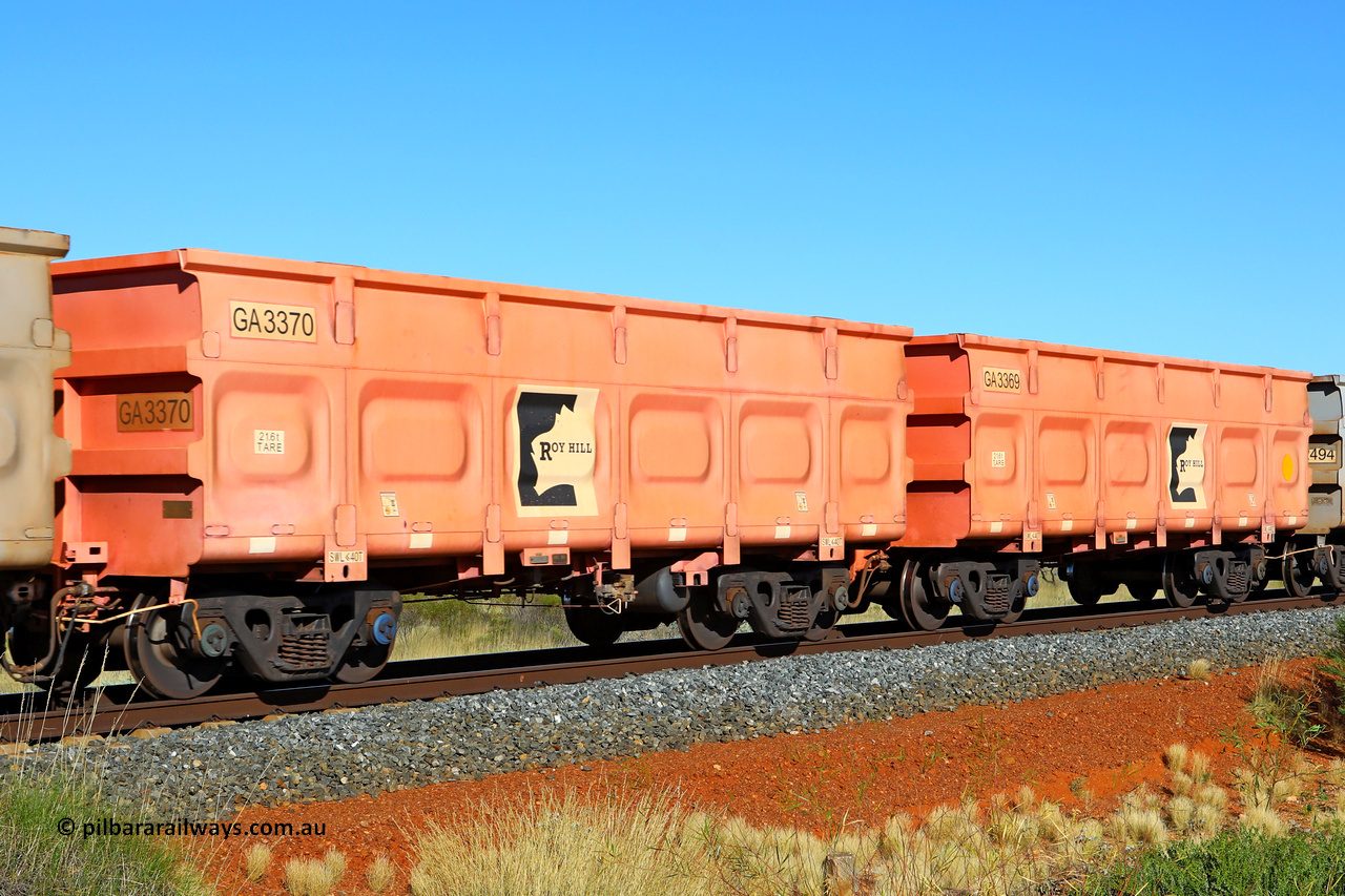 250501 0545
At the 88.448 km, just south of HPPL crossing loop on the Roy Hill line, empty Roy Hill waggon pair GA 3369 - GA 3370, built in China by CRRC Yangtze as an CCK138 model ore waggon in Breast Cancer Awareness pink livery. May 1, 2025
Keywords: GA-type;GA3369-GA3370;CRRC-Yangtze;CCK138