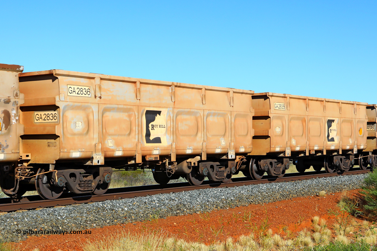 250501 0550
At the 88.448 km, just south of HPPL crossing loop on the Roy Hill line, empty Roy Hill waggon pair GA 2835 - GA 2836, built in China by CSR Yangtze as an CCK138 model ore waggon. May 1, 2025.
Keywords: GA-type;GA2835-GA2836;CSR-Yangtze;CCK138