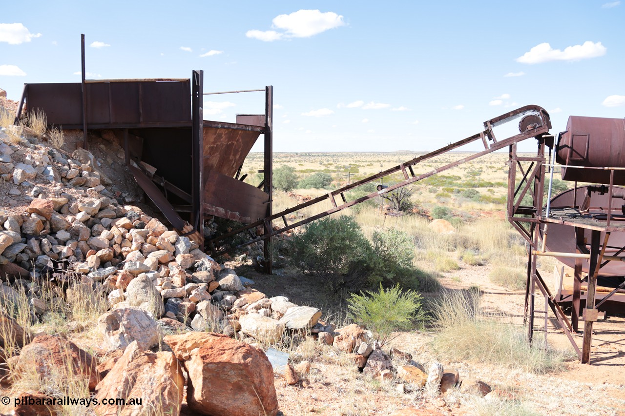 140517-4376
Marble Bar, Prospector Creek, tin mine, near Fishers Cairn the area was a Tailings Lease #10 (87H) - FISHERS CAIRN held by Moolyella Tin Pty. Ltd in the 1960s, then a machinery lease in the 1970s. Remains of a dry tin concentrate plant. [url=https://goo.gl/maps/56rBXcyAjor]Location Here[/url].
