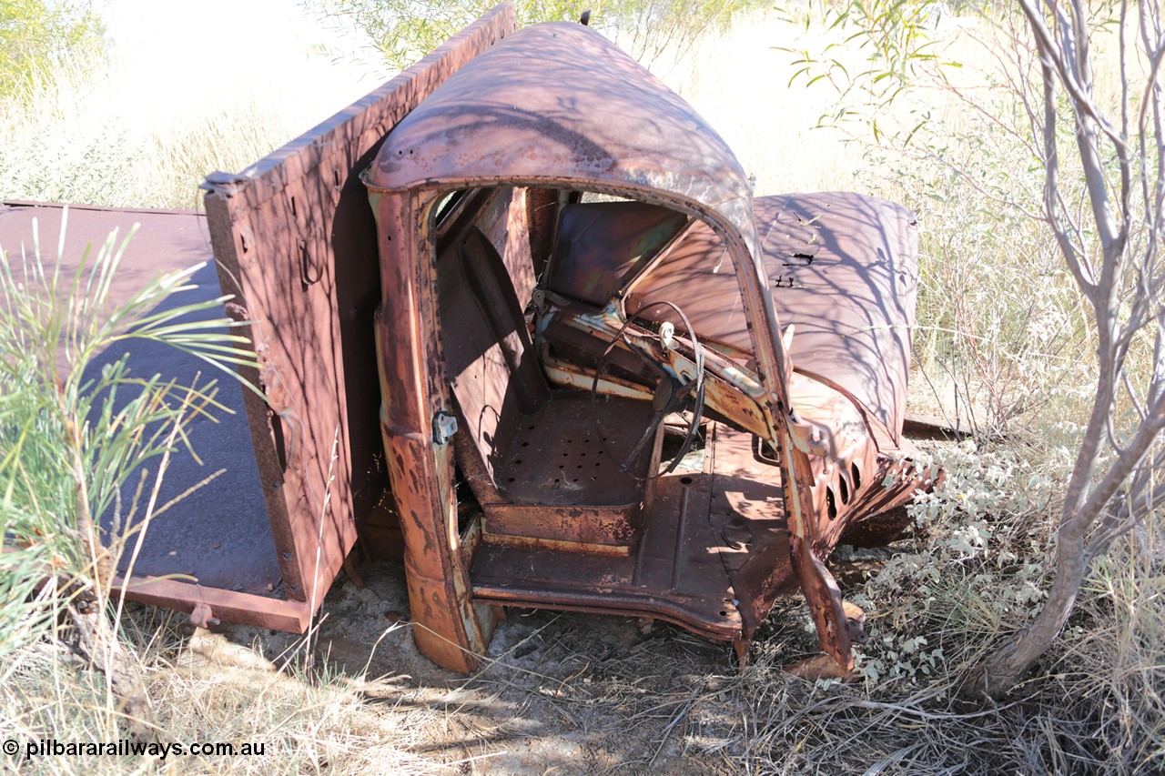 140517-4392
Marble Bar, Prospector Creek, tin mine, near Fishers Cairn the area was a Tailings Lease #10 (87H) - FISHERS CAIRN held by Moolyella Tin Pty. Ltd in the 1960s, then a machinery lease in the 1970s. Remains of a dry tin concentrate plant. [url=https://goo.gl/maps/56rBXcyAjor]Location Here[/url].
