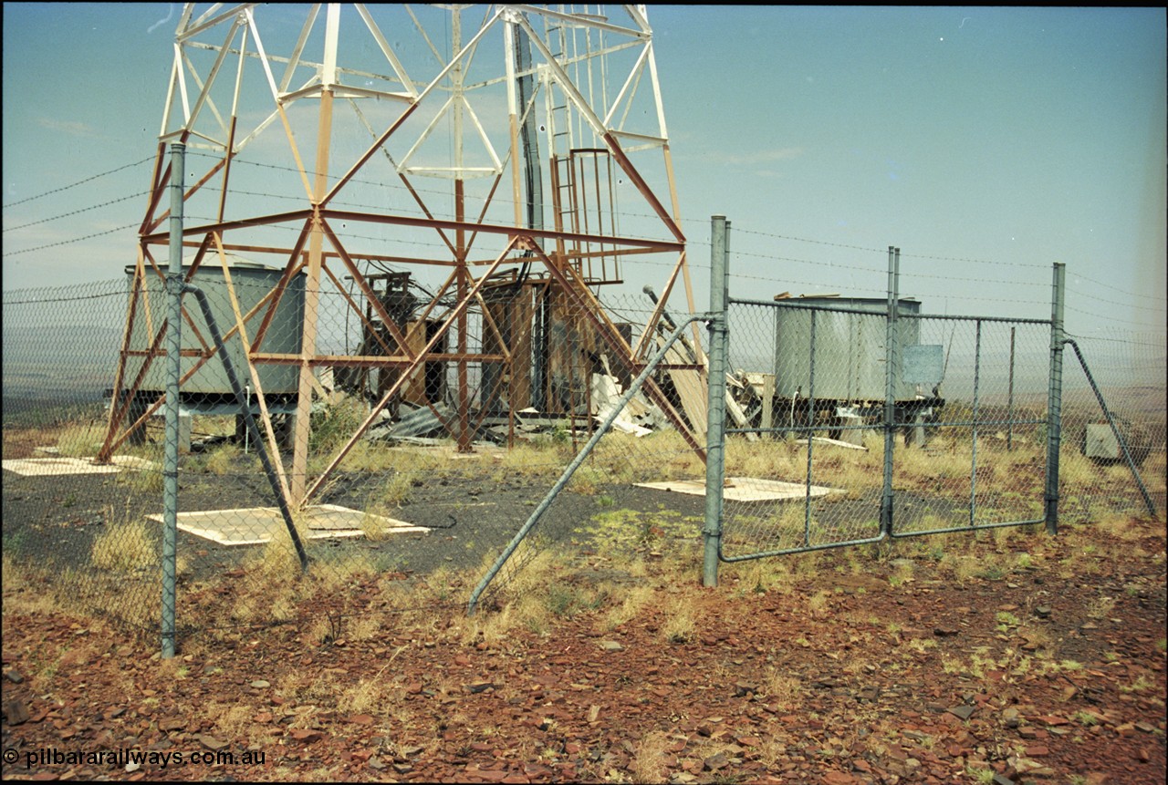 205-24
Drillers Ridge, Wittenoom, the DME (Distance Measuring Equipment) tower (located at 957 metres) was a navigation aid for the Department of Civil Aviation for the Wittenoom airport, the site was also used by Telecom for providing 'radio links' for phones into Wittenoom prior to the current tower located at the eastern edge of town which links back to Auski Roadhouse.
