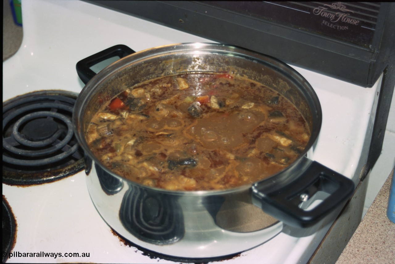 206-35
Possibly a spaghetti sauce.
