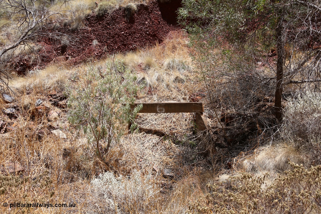 160101 9775
Wittenoom Gorge, Gorge Mine area, asbestos mining remains, mine drive adit No.6 concrete entry structure. [url=https://goo.gl/maps/V9MMhnPqmg12]Geodata[/url].
