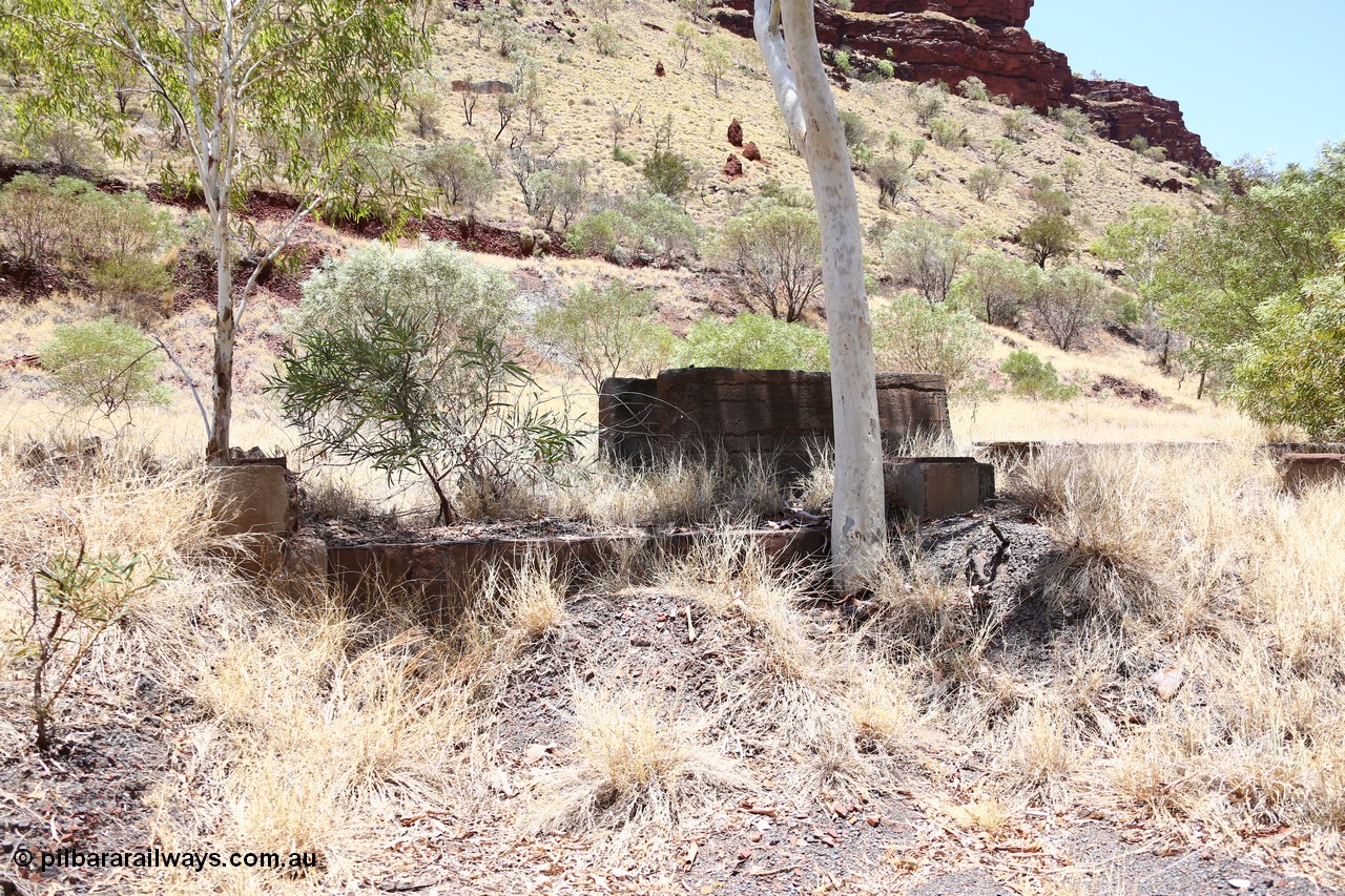 160101 9809
Wittenoom Gorge, Gorge Mine area, asbestos mining remains, concrete footings and foundations for the now removed milling plant, drive visible in the background. [url=https://goo.gl/maps/noVs1N75TULNN6QSA]Geodata[/url].
