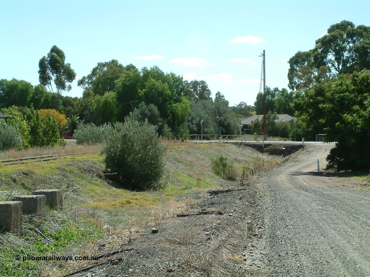 030403 111921
Kapunda station yard, north end looking north, old standpipe, taken from Railway Pde. [url=https://goo.gl/maps/4MDAwJwuS7x]GeoData[/url].

