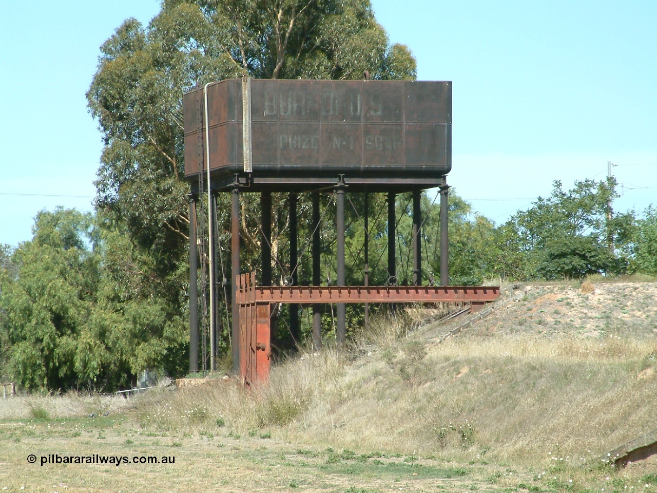 030403 130634
Eudunda, elevated water tank.

