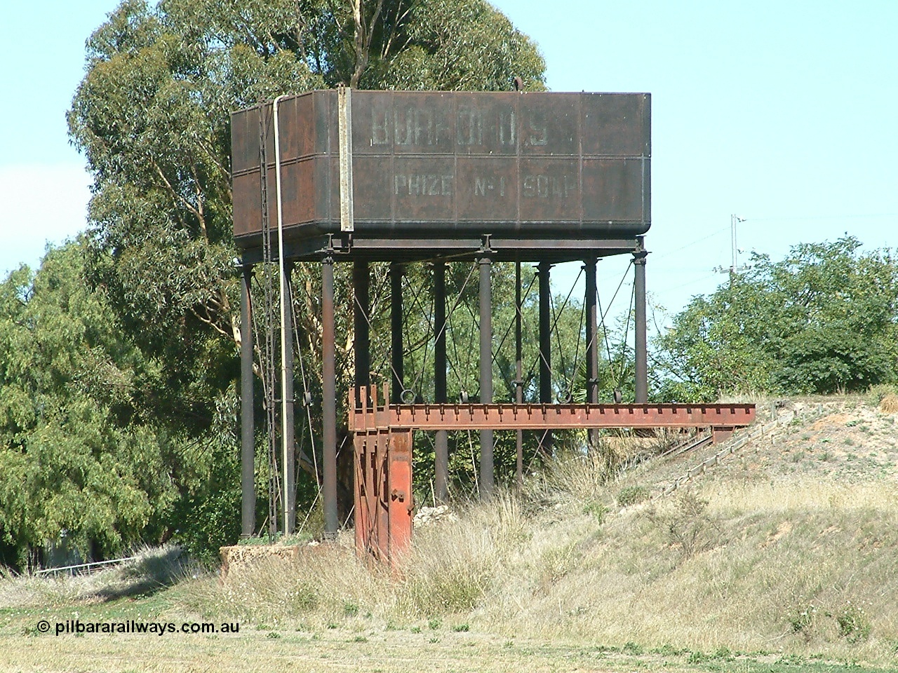 030403 132438
Eudunda, elevated water tank.
