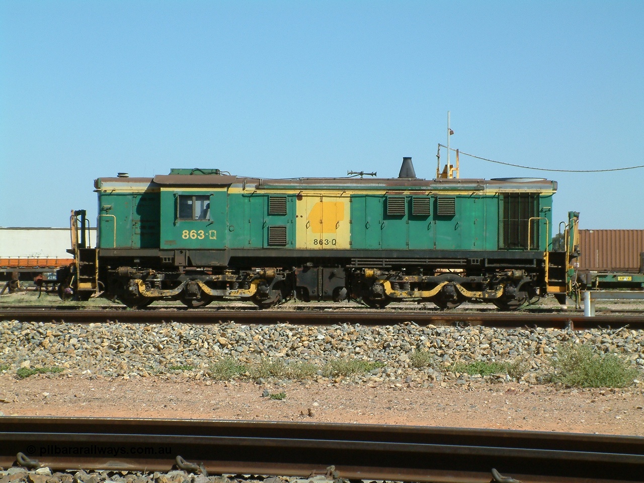 030404 103031
Port Augusta, Spencer Junction shunt loco 830 class unit 863 serial 84709 is an AE Goodwin built ALCo DL531 model and entered service in June 1963. 4th April 2003.
Keywords: 830-class;863;AE-Goodwin;ALCo;DL531;84709;