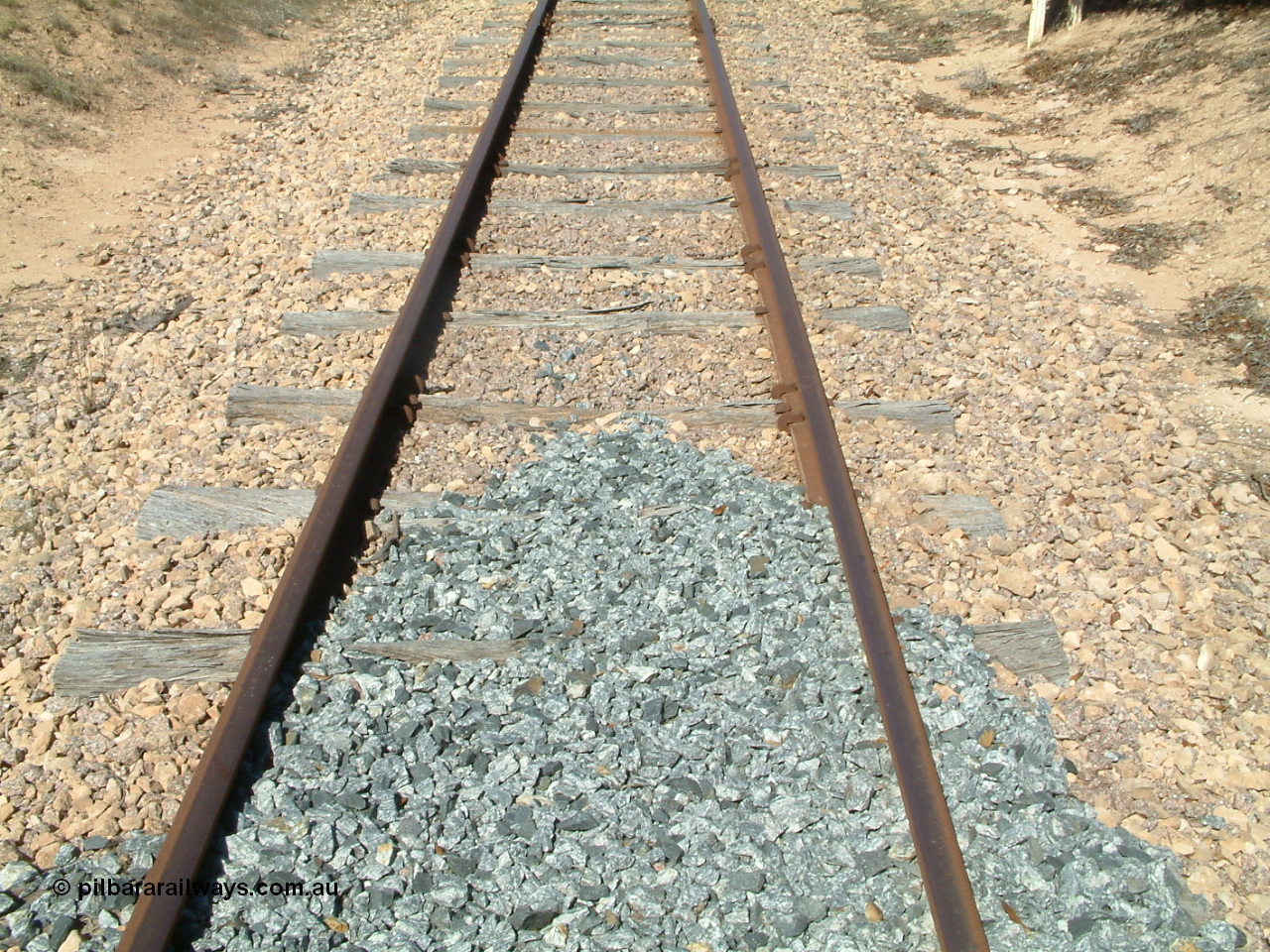 030411 142313
Nunjikompita, a section where new ballast has started about a kilometre east of the yard.
