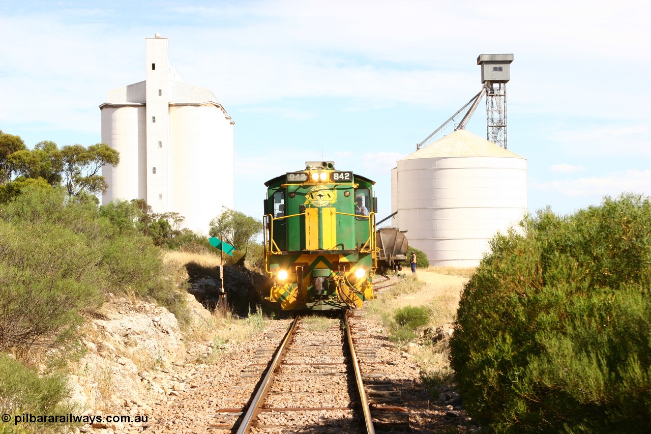 060109 2135
Kyancutta, ASR 830 class unit 842, an AE Goodwin built ALCo DL531 model loco serial 84140 as it sits on the mainline. 9th January 2006.
Keywords: 830-class;842;AE-Goodwin;ALCo;DL531;84140;