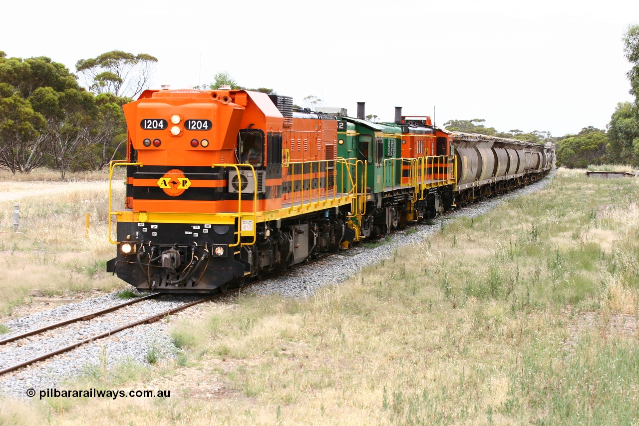 060110 2233
Karkoo, empty grain train behind ARG 1200 class unit 1204, a Clyde Engineering EMD model G12C serial 65-428, originally built for the WAGR as the final unit of fourteen A class locomotives in 1965 and sent to the Eyre Peninsula in July 2004 and two 830 class AE Goodwin built ALCo model DL531 units 842 serial 84140 ex SAR broad gauge and to Eyre Peninsula in October 1987, and 851 serial 84137 new to Eyre Peninsula in 1962. [url=https://goo.gl/maps/syz89ziXmoL2]Approx. location of image[/url].
Keywords: 1200-class;1204;Clyde-Engineering-Granville-NSW;EMD;G12C;65-428;A-class;A1514;830-class;842;851;AE-Goodwin;ALCo;DL531;84137;84140;