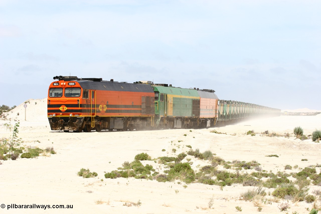 060113 2523
Kevin, empty train 6DD3 is heading onto the south leg and original gypsum loading siding to continue the reversing process. 13th January 2006.
Keywords: 1600-class;1604;Clyde-Engineering-Granville-NSW;EMD;JL22C;71-731;NJ-class;NJ4;