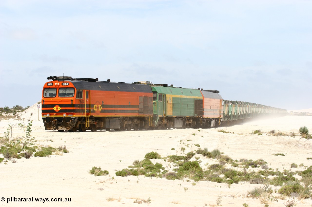 060113 2525
Kevin, empty train 6DD3 is heading onto the south leg and original gypsum loading siding to continue the reversing process. 13th January 2006.
Keywords: 1600-class;1604;Clyde-Engineering-Granville-NSW;EMD;JL22C;71-731;NJ-class;NJ4;