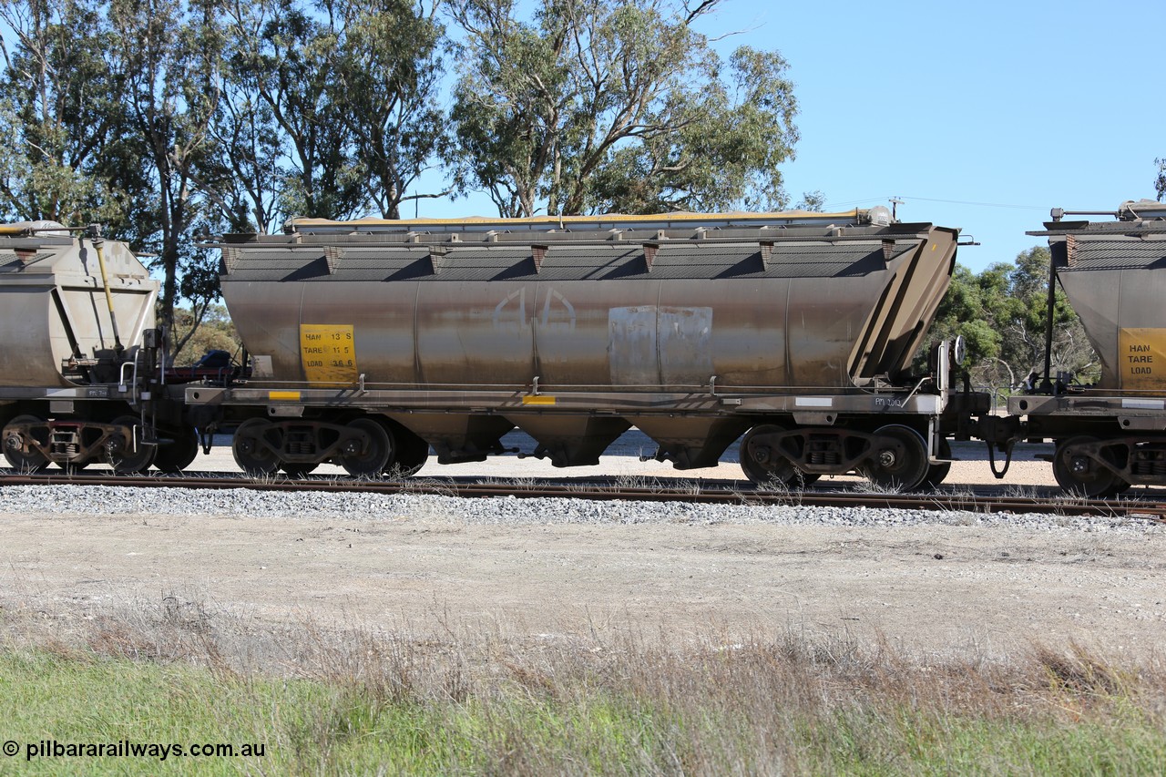 130703 0179
Tooligie, HAN type bogie grain hopper waggon HAN 13, one of sixty eight units built by South Australian Railways Islington Workshops between 1969 and 1973 as the HAN type for the Eyre Peninsula system.
Keywords: HAN-type;HAN13;1969-73/68-13;SAR-Islington-WS;