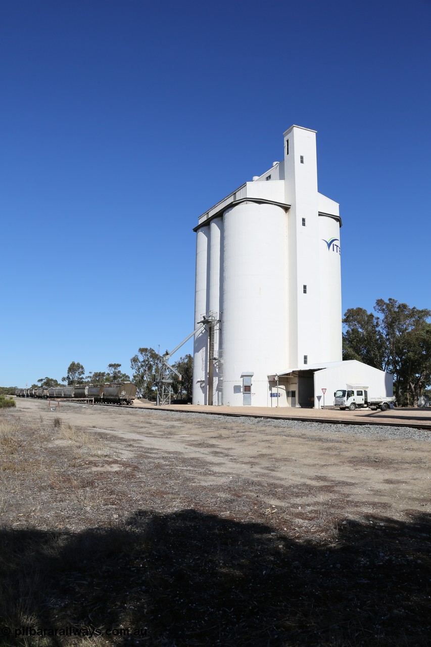 130703 0181
Tooligie, overview of the four cell concrete grain silo complex and yard with grain waggon loading finished. [url=https://goo.gl/maps/aTbSzrDfCSyMvWpEA]Geo location[/url]. 3rd July 2013.
