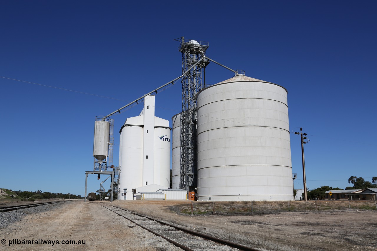 130703 0184
Tooligie, over view of the grain complex, Ascom Jumbo silo complex with over rail loading hopper and a four cell concrete silo complex beside it. [url=https://goo.gl/maps/1D5uHK61SpN4ikow9]Geo location[/url]. 3rd July 2013.

