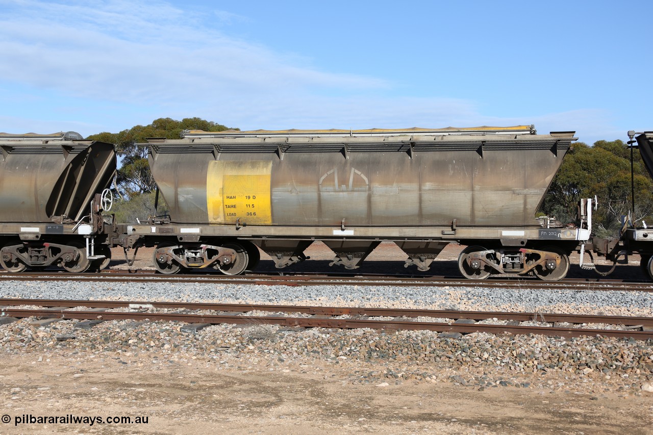 130704 0396
Kyancutta, HAN type bogie grain hopper waggon HAN 19, one of sixty eight units built by South Australian Railways Islington Workshops between 1969 and 1973 as the HAN type for the Eyre Peninsula system.
Keywords: HAN-type;HAN19;1969-73/68-19;SAR-Islington-WS;