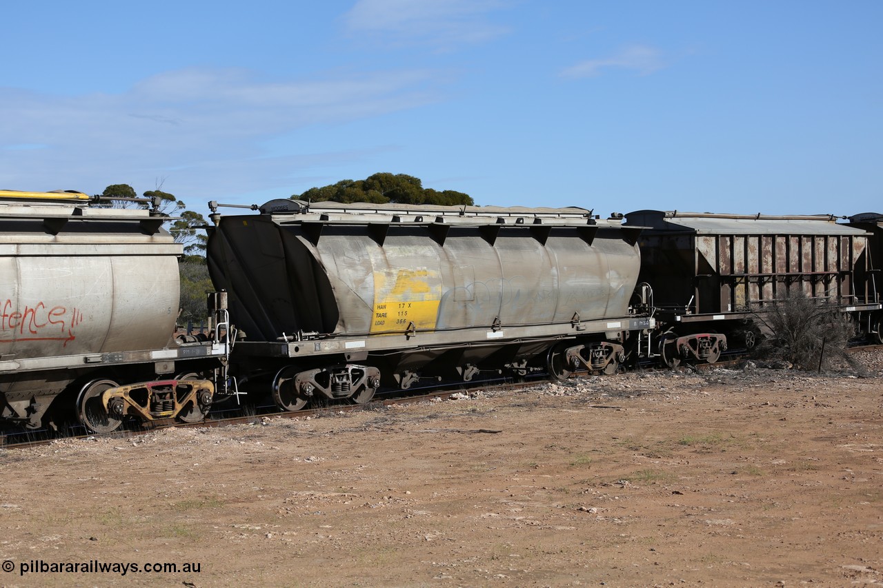 130704 0456
Kyancutta, HAN type bogie grain hopper waggon HAN 17, one of sixty eight units built by South Australian Railways Islington Workshops between 1969 and 1973 as the HAN type for the Eyre Peninsula system.
Keywords: HAN-type;HAN17;1969-73/68-17;SAR-Islington-WS;