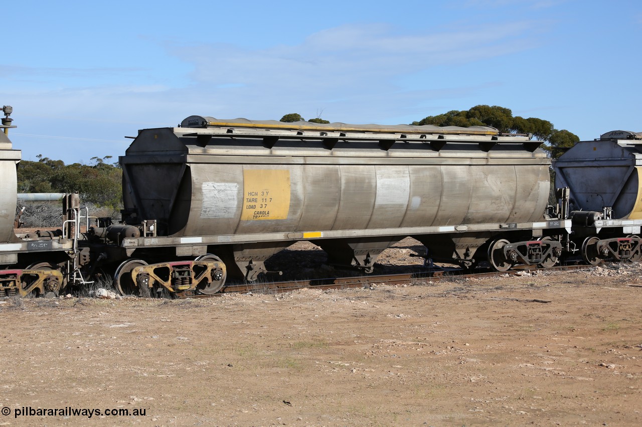 130704 0481
Kyancutta, HCN type bogie grain hopper waggon HCN 3, originally an NHB type hopper built by Tulloch Ltd for the Commonwealth Railways North Australia Railway. One of forty rebuilt by Islington Workshops 1978-79 to the HCN type with a 36 ton rating, increased to 40 tonnes in 1984. Seen here loaded with grain with a Moose Metalworks roll-top cover.
Keywords: HCN-type;HCN3;SAR-Islington-WS;rebuild;Tulloch-Ltd-NSW;NHB-type;NHB1595;
