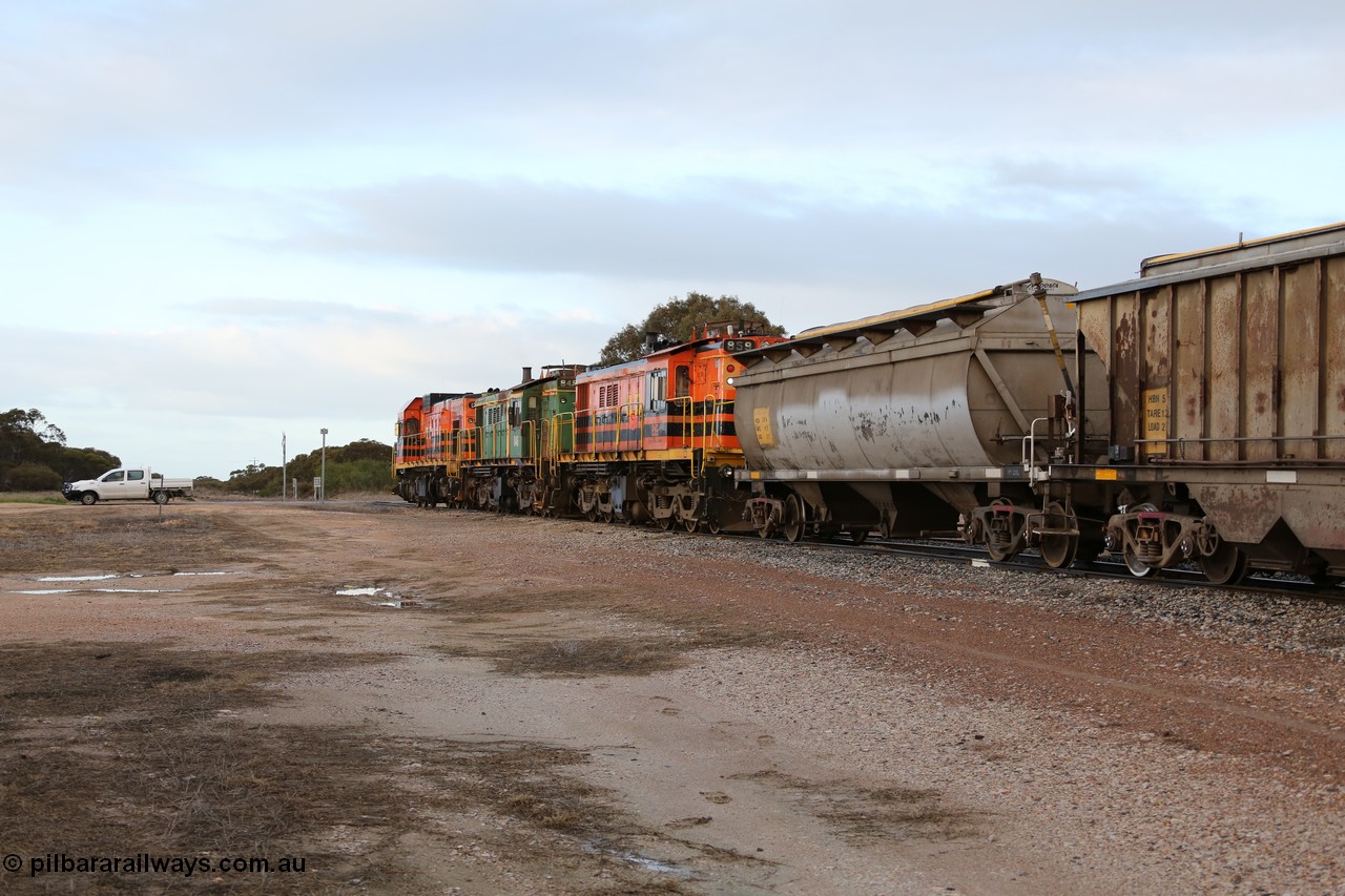 130705 0577
Lock, grain train shunting with 1203, 846 and 859 pushing back down the mainline with a loaded cut of grain waggons. 5th of July 2013.
Keywords: 830-class;859;AE-Goodwin;ALCo;DL531;84705;
