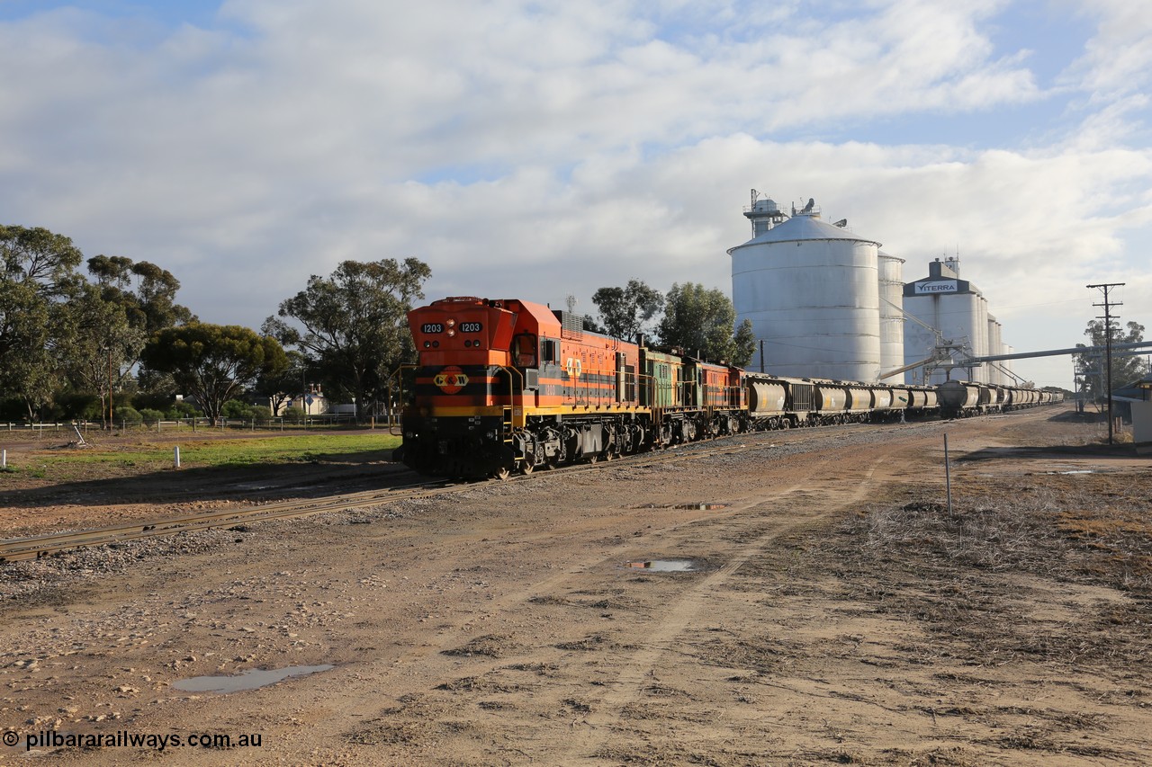 130705 0619
Lock, with loading finished, 1203 leads 846, 859 and the final portion along goods siding #1 as it prepares to shunt back onto the loaded portion on the mainline for departure to Port Lincoln.
Keywords: 1200-class;1203;Clyde-Engineering-Granville-NSW;EMD;G12C;65-427;A-class;A1513;