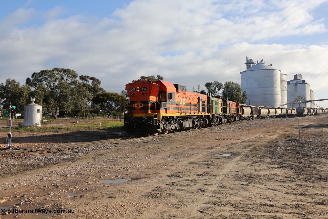130705 0620
Lock, with loading finished, 1203 leads 846, 859 and the final portion along goods siding #1 as it prepares to shunt back onto the loaded portion on the mainline for departure to Port Lincoln.
Keywords: 1200-class;1203;Clyde-Engineering-Granville-NSW;EMD;G12C;65-427;A-class;A1513;