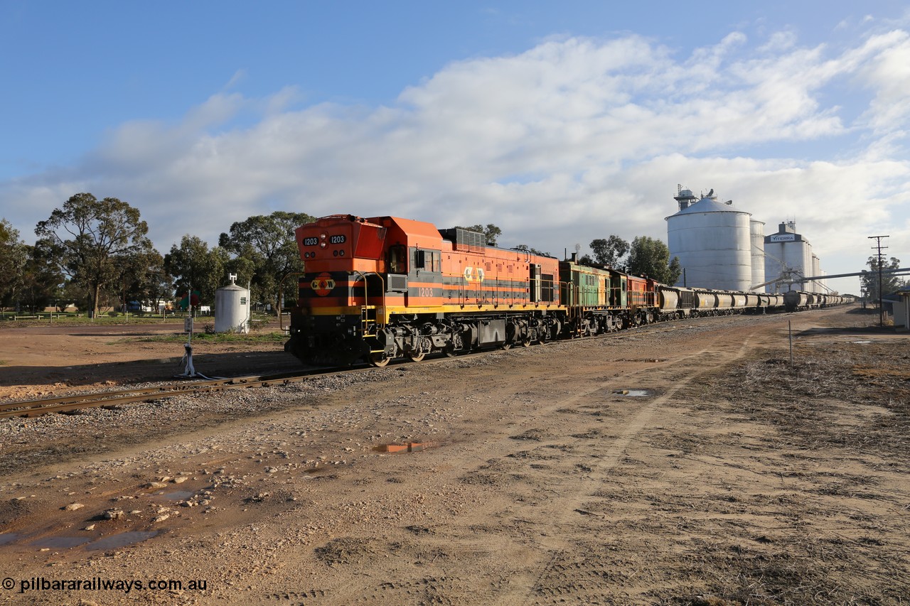 130705 0622
Lock, with loading finished, 1203 leads 846, 859 and the final portion along goods siding #1 as it prepares to shunt back onto the loaded portion on the mainline for departure to Port Lincoln.
Keywords: 1200-class;1203;Clyde-Engineering-Granville-NSW;EMD;G12C;65-427;A-class;A1513;