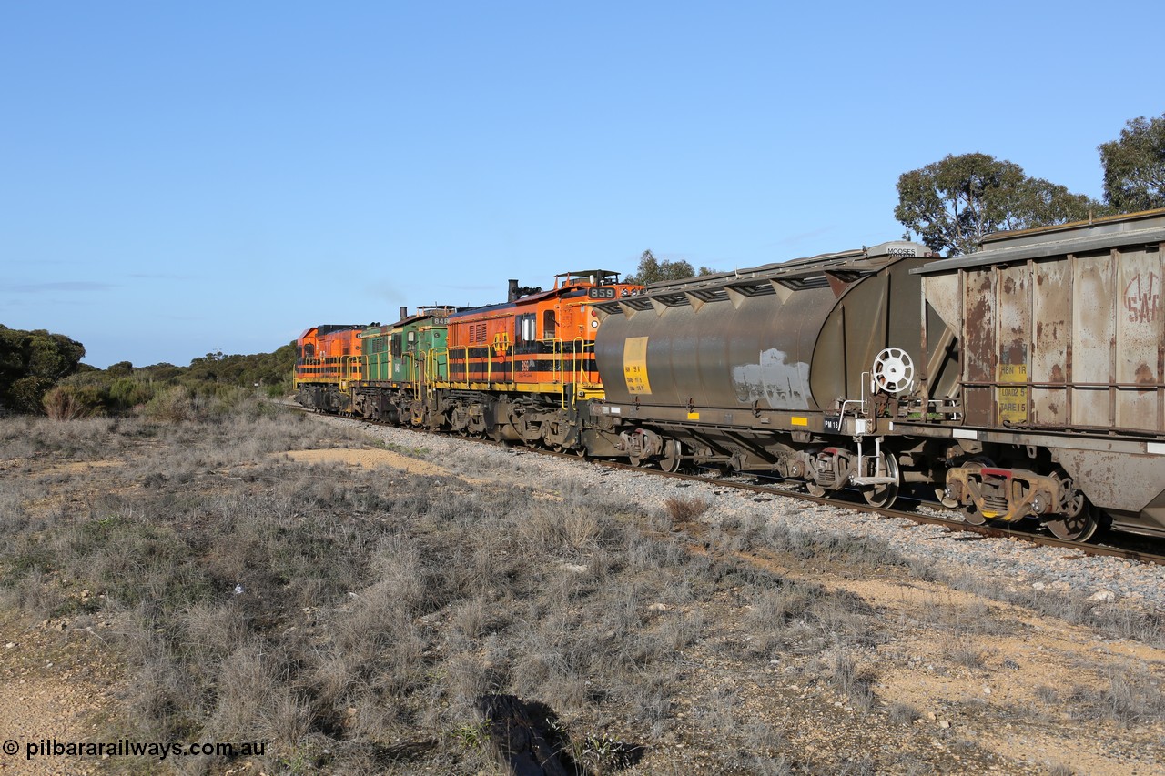 130705 0646
Lock, HAN type bogie grain hopper waggon HAN 59, one of sixty eight units built by South Australian Railways Islington Workshops between 1969 and 1973 as the HAN type for the Eyre Peninsula system.
Keywords: HAN-type;HAN59;1969-73/68-59;SAR-Islington-WS;