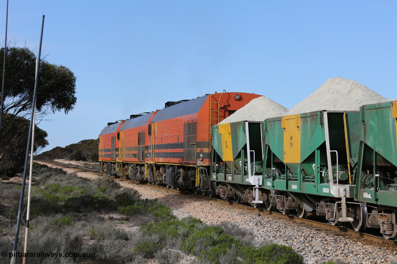 130708 0743
Charra, [url=https://goo.gl/maps/fnkK0]Charoban Rd grade crossing, 477.8 km[/url].
