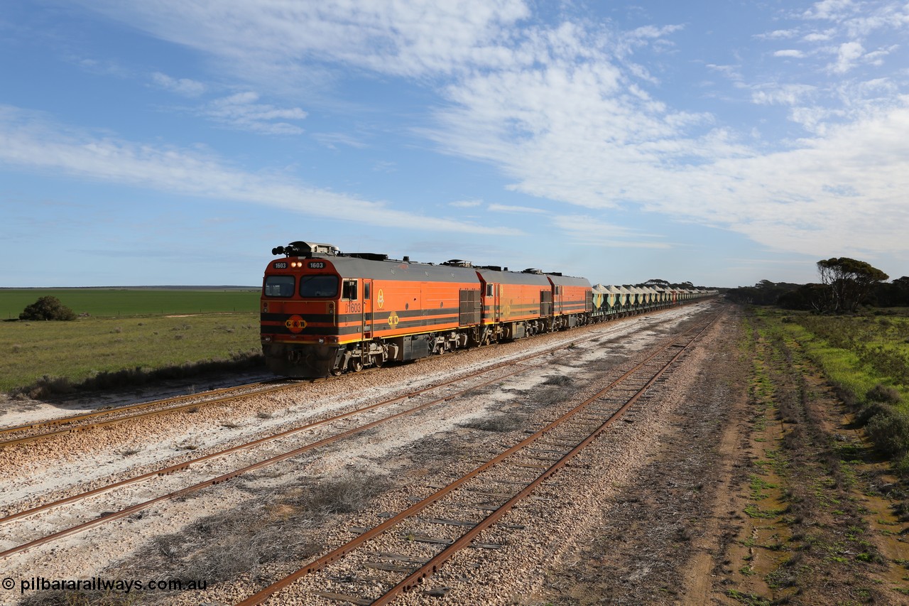 130708 0794
Charra, [url=https://goo.gl/maps/GuXC0]crossing loop, 466.2 km[/url].
