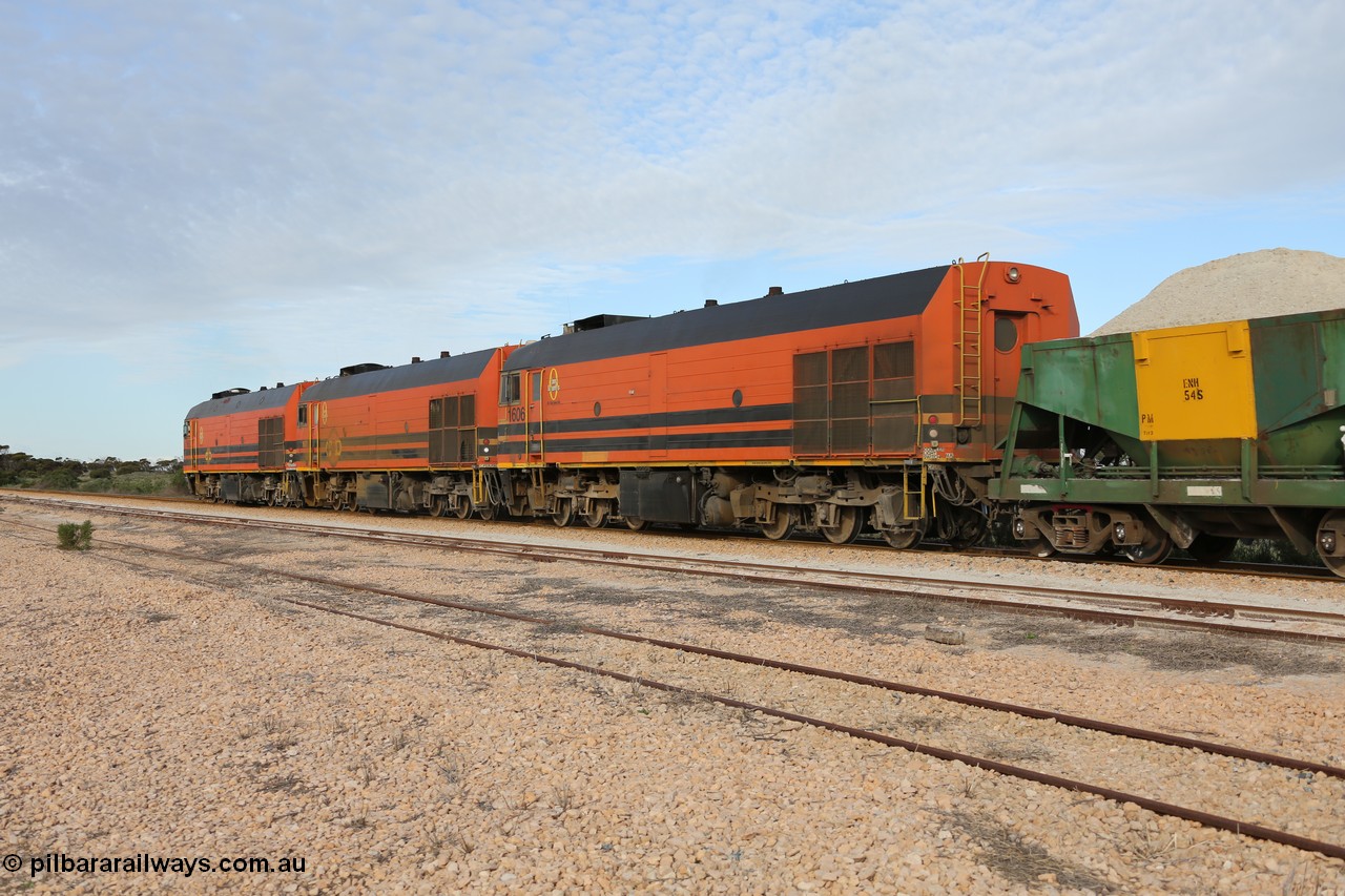 130708 0834
Moule, [url=https://goo.gl/maps/Zkxka]crossing loop, 445.6 km[/url].
