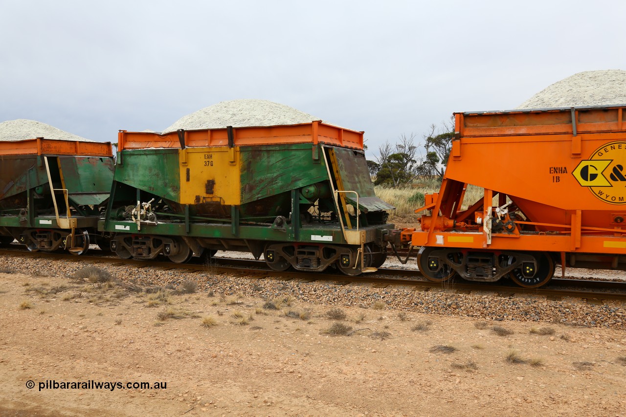 161109 1907
Moule, originally built by Kinki Sharyo as the NH type for the NAR in 1968, sent to Port Lincoln in 1978, then rebuilt and recoded ENH type in 1984, ENH 37 with hungry boards loaded with gypsum.
Keywords: ENH-type;ENH37;Kinki-Sharyo-Japan;NH-type;NH937;