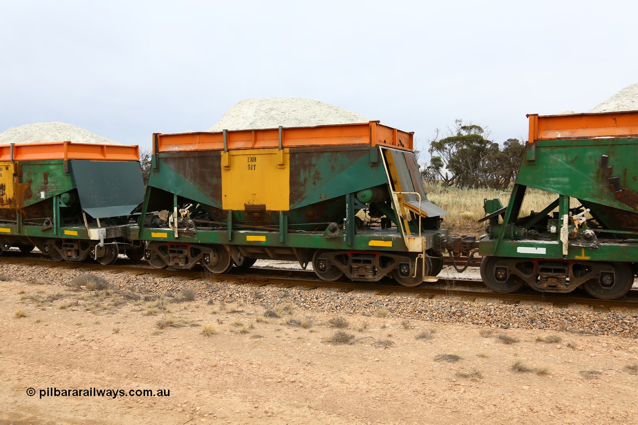 161109 1911
Moule, originally built by Kinki Sharyo as the NH type for the NAR in 1968, sent to Port Lincoln in 1978, then rebuilt and recoded ENH type in 1984, ENH 51 with hungry boards loaded with gypsum.
Keywords: ENH-type;ENH51;Kinki-Sharyo-Japan;NH-type;NH951;