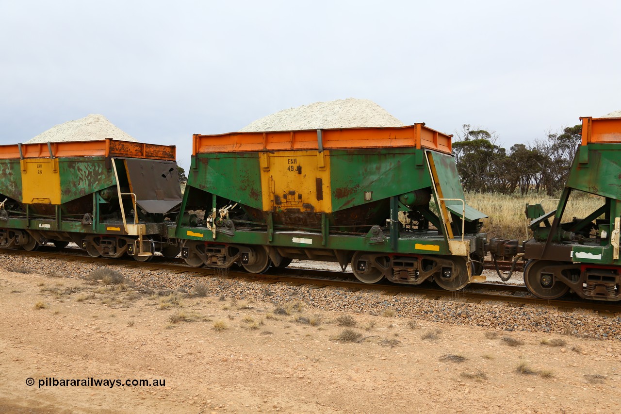 161109 1937
Moule, originally built by Kinki Sharyo as the NH type for the NAR in 1968, sent to Port Lincoln in 1978, then rebuilt and recoded ENH type in 1984, ENH 49 with hungry boards loaded with gypsum.
Keywords: ENH-type;ENH49;Kinki-Sharyo-Japan;NH-type;NH949;