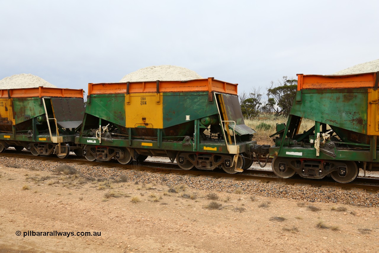 161109 1942
Moule, originally built by Kinki Sharyo as the NH type for the NAR in 1968, sent to Port Lincoln in 1978, then rebuilt and recoded ENH type in 1984, ENH 26 with hungry boards loaded with gypsum.
Keywords: ENH-type;ENH26;Kinki-Sharyo-Japan;NH-type;NH926;
