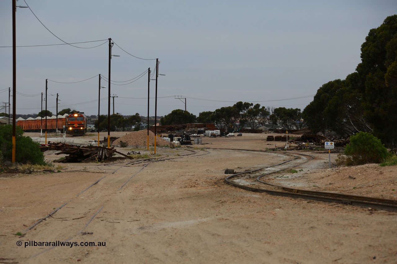 161109 1960
Thevenard, train 4DD4 enters the yard behind Genesee & Wyoming locomotive Clyde Engineering EMD model JL22C unit 1601 serial 71-728 as it is about to snake its way across to the GRA siding balloon loop for unloading.
