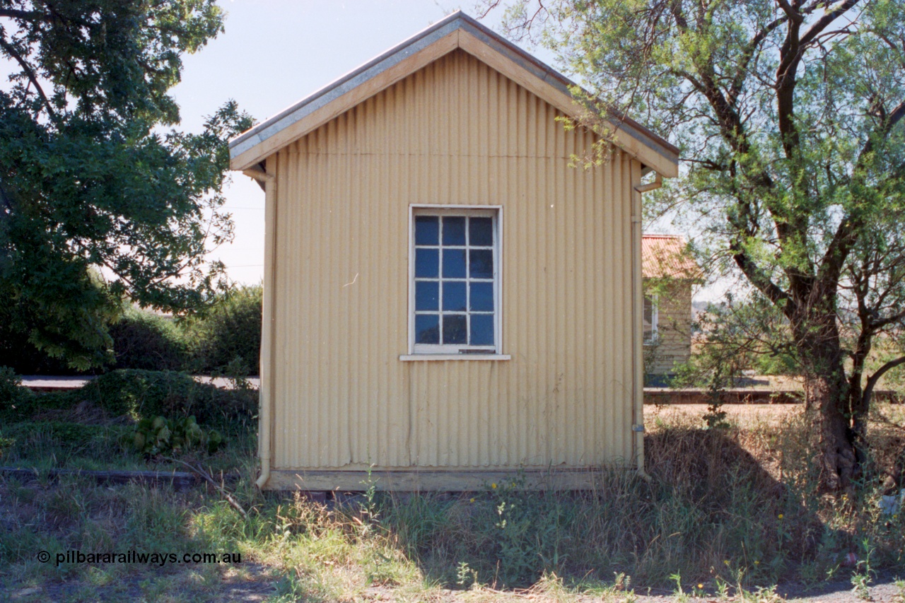 105-27
Wallan, station platform 1 lamp shed detail rear elevation.
