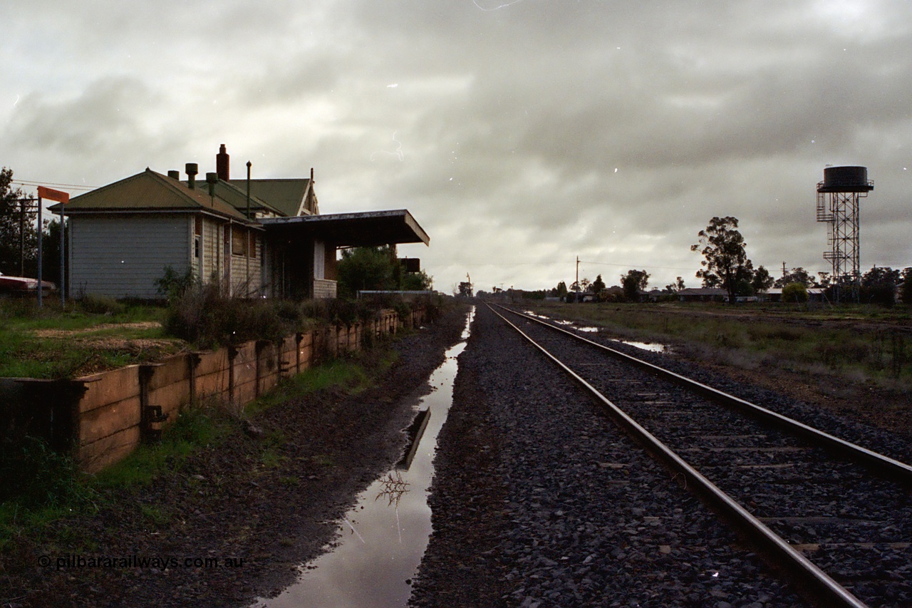 108-18
Toolamba station overview, station building, looking north, platform cut back and track removed.
