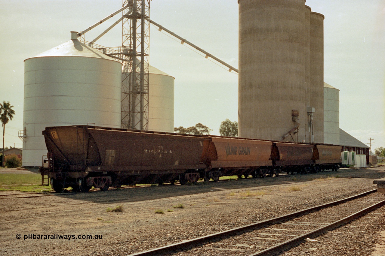114-21
Goorambat Ascom and Williamstown silo complexes overview, grain waggons.
