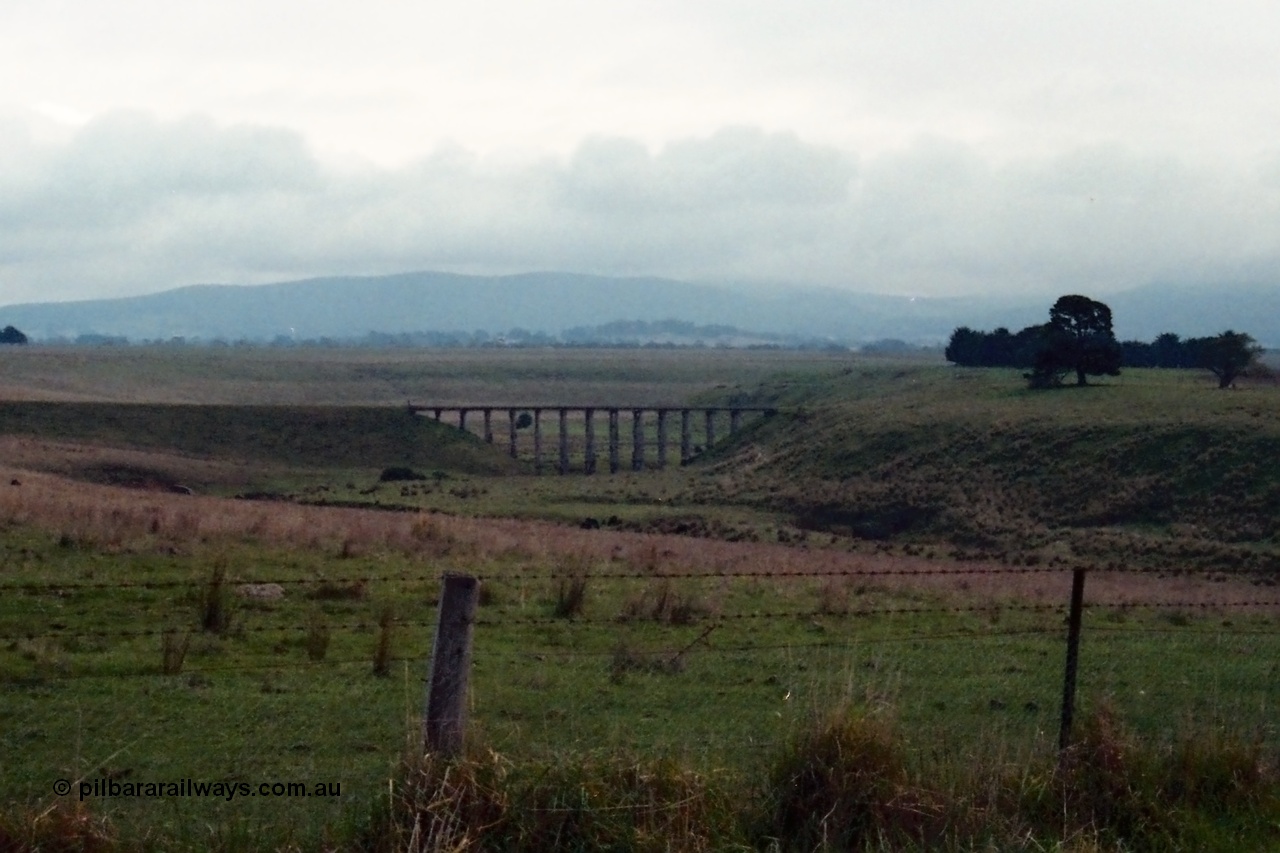 115-10
Rail bridge on the Lancefield line near Clarkefield - Bolinda.
