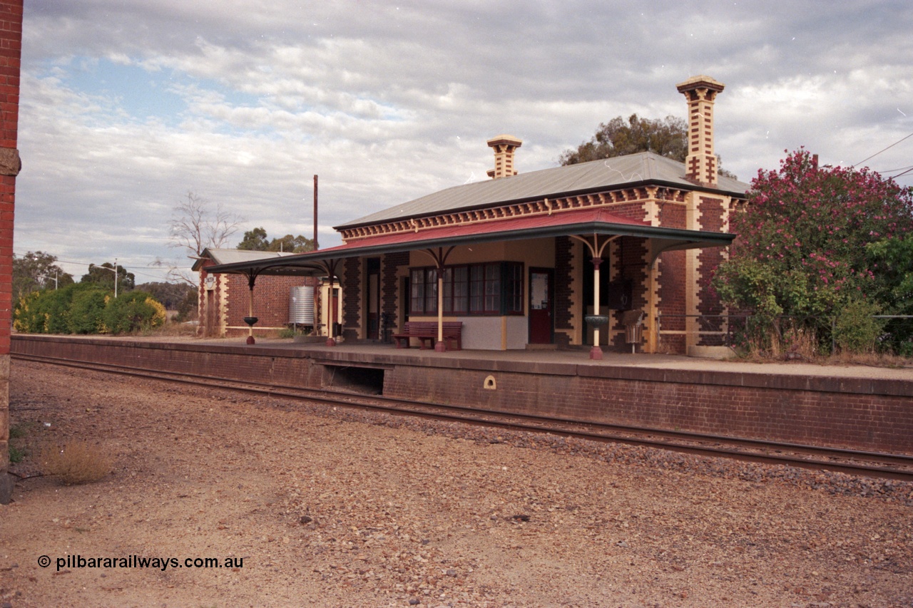 121-19
Chiltern station building, looking north.

