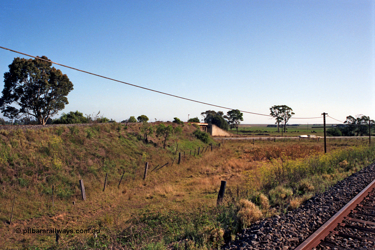 123-1-05
Stratford Junction, track view looking from Maffra line to Sale line, road bridge.
