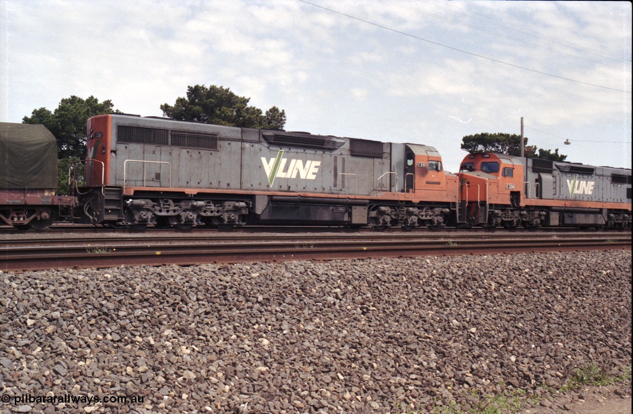 126-14
Tottenham broad gauge train 9169 down goods to Adelaide via Cressy, brake testing at Tottenham , V/Line C class C 501 'George Brown' Clyde Engineering EMD model GT26C serial 76-824, trailing view.
Keywords: C-class;C501;Clyde-Engineering-Rosewater-SA;EMD;GT26C;76-824;